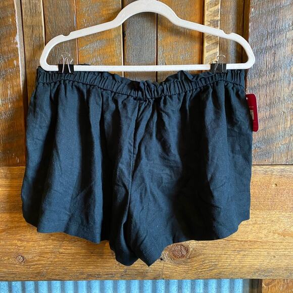 Isabel Maternity Front Pull on Short, Black, size large. NWT - Picture 4 of 6